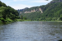 2019-06-09-Schrammsteine-Blick-vom-Dampfer